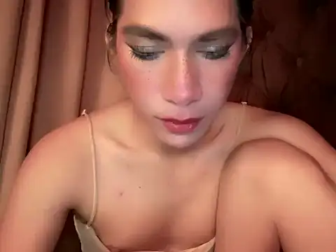 Snapshot of QUEEN_LILITH chatting on 12.01.25 QUEEN LILITH online show from 12.01.25