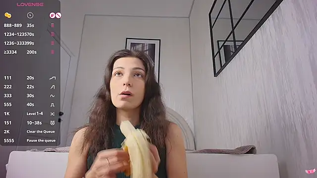 Anna Lewis online show from 04.01.26