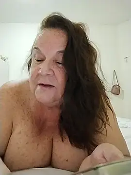 Yaya Mineira online show from 11.19.25