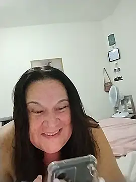 Yaya Mineira online show from 02.22.26