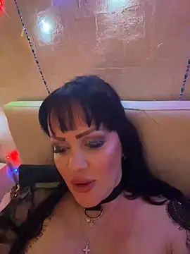 Lolaley2 online show from 01.24.25