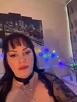 Lolaley2 online show from 03.13.25