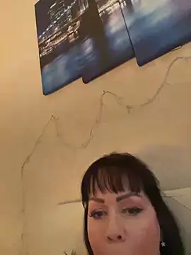 Lolaley2 online show from 03.19.25