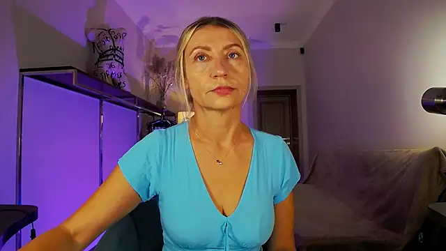 ZoeGrant online show from 10.13.25