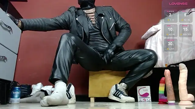 TomLover 12 online show from 01.29.25