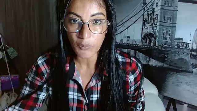 Snapshot of kateleyagrey chatting on 12.26.24 kateleyagrey online show from 12.26.24