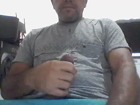 Snapshot of marronzinho23c chatting on 01.21.25 marronzinho23c online show from 01.21.25