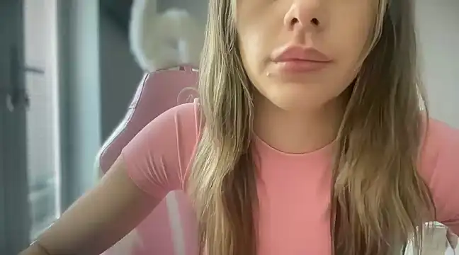 Snapshot of Lillymariee chatting on 01.03.25 Lillymariee online show from 01.03.25