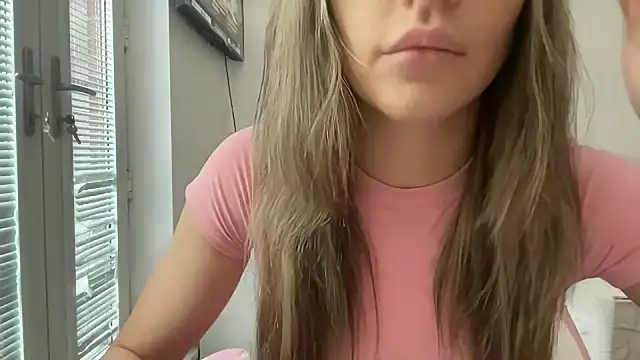 Snapshot of Lillymariee chatting on 01.31.25 Lillymariee online show from 01.31.25