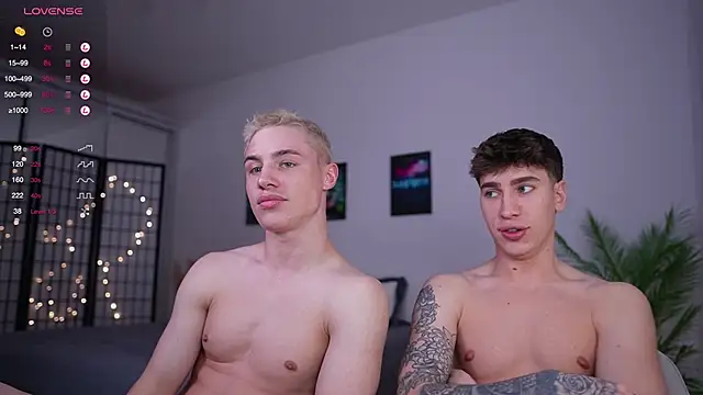 Snapshot of Evan__White_ chatting on 01.16.25 Evan  White  online show from 01.16.25