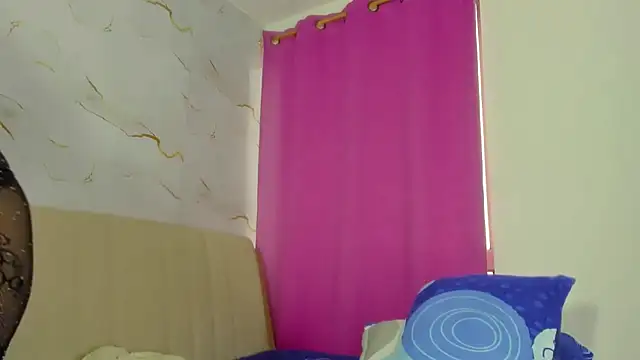 Snapshot of Hot_Brunette34 chatting on 10.01.25 Hot Brunette34 online show from 10.01.25