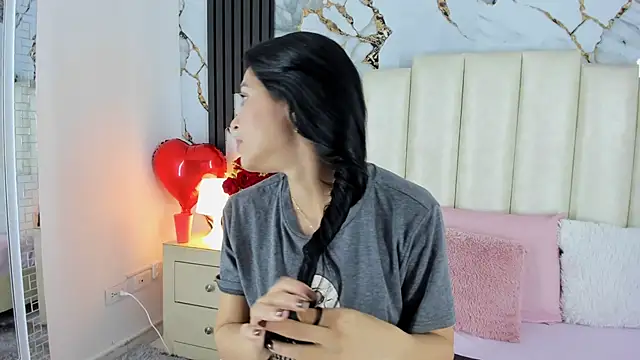 lulumars online show from 02.24.25