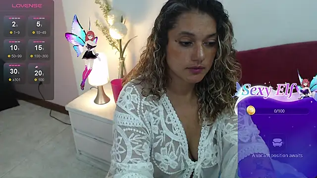 Snapshot of Sofii_Diaz chatting on 12.06.24 Sofii Diaz online show from 12.06.24