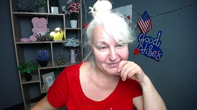 BlondyLeeBest online show from 07.10.26