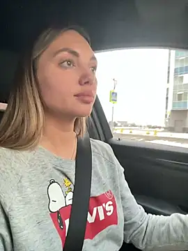 Snapshot of AngelinaMoore chatting on 02.25.25 AngelinaMoore online show from 02.25.25