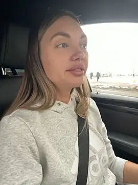 Snapshot of AngelinaMoore chatting on 03.02.25 AngelinaMoore online show from 03.02.25