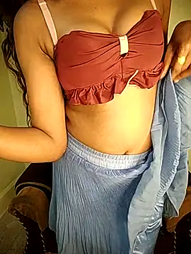 Indian-Squirt online show from 03.18.25