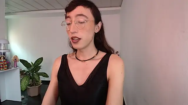 NicoleCortez online show from 02.23.25