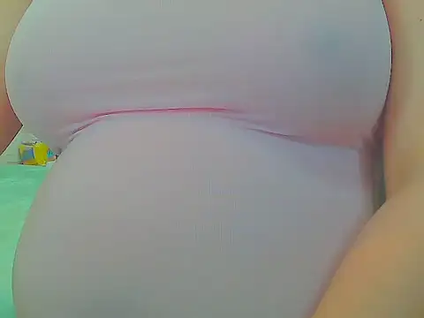 Snapshot of keepmepregnantT chatting on 11.06.25 keepmepregnantT online show from 11.06.25