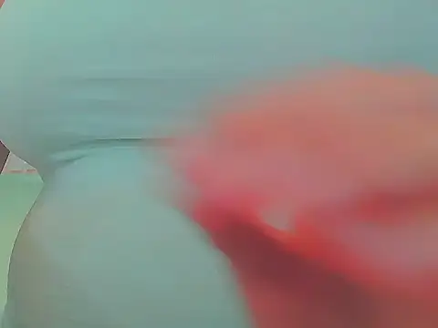 Snapshot of keepmepregnantT chatting on 11.25.25 keepmepregnantT online show from 11.25.25