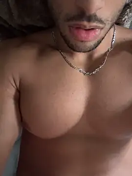 Snapshot of pimentfort77 chatting on 02.12.25 pimentfort77 online show from 02.12.25