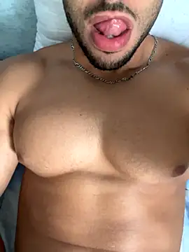 Snapshot of pimentfort77 chatting on 09.14.25 pimentfort77 online show from 09.14.25