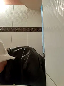 Snapshot of sexymarilyncolombia chatting on 02.26.25 sexymarilyncolombia online show from 02.26.25