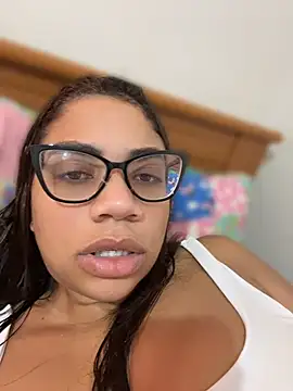 Snapshot of morenadabuceta chatting on 06.15.26 morenadabuceta online show from 06.15.26