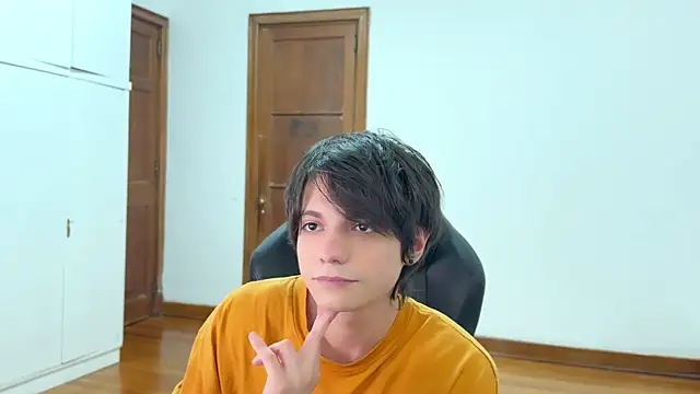 SasukeUhchiaa online show from 09.11.25