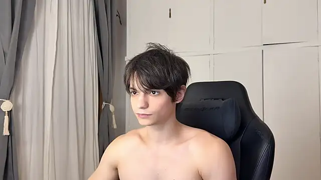 SasukeUhchiaa online show from 03.30.26