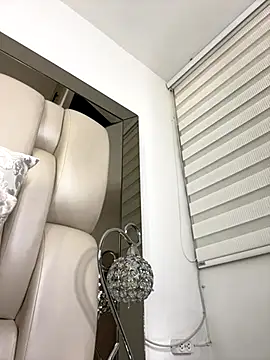 ALISSON FOXXX1 online show from 11.20.25