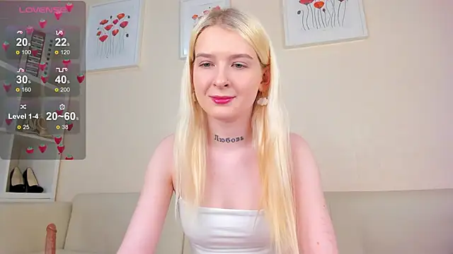 Snapshot of rosa_mariposa_ chatting on 02.20.25 rosa mariposa online show from 02.20.25