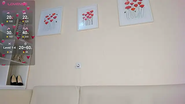 Snapshot of rosa_mariposa_ chatting on 03.04.25 rosa mariposa online show from 03.04.25