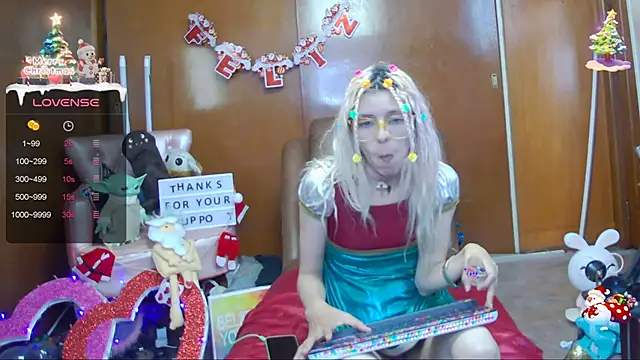 Skinygirl online show from 12.11.24