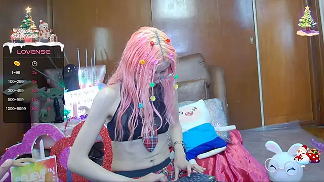 Skinygirl online show from 01.12.25