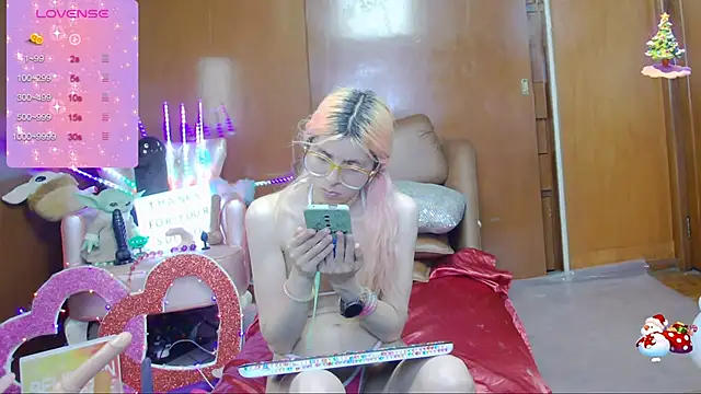 Skinygirl online show from 03.08.25