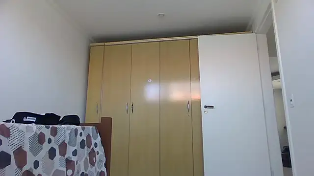 Snapshot of Juninho10c chatting on 12.05.25 Juninho10c online show from 12.05.25