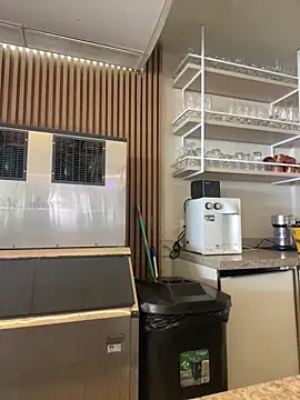 Snapshot of Juninho10c chatting on 12.14.25 Juninho10c online show from 12.14.25