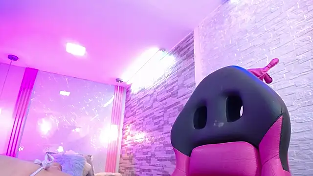 SalmaTits online show from 02.20.25