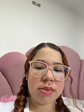 Lucyklein2022 online show from 07.22.26