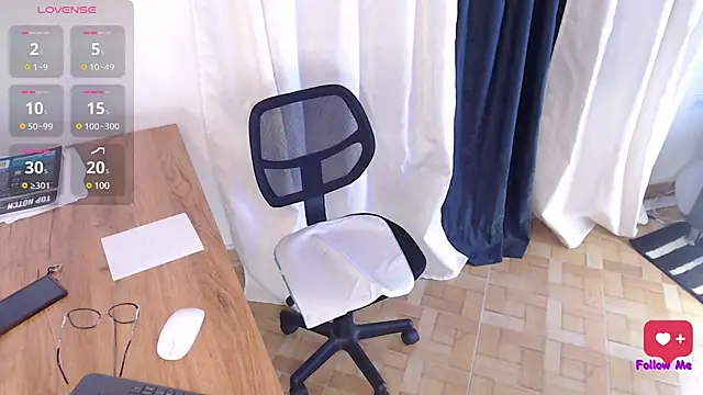 Snapshot of gracehill_ chatting on 01.15.25 gracehill online show from 01.15.25