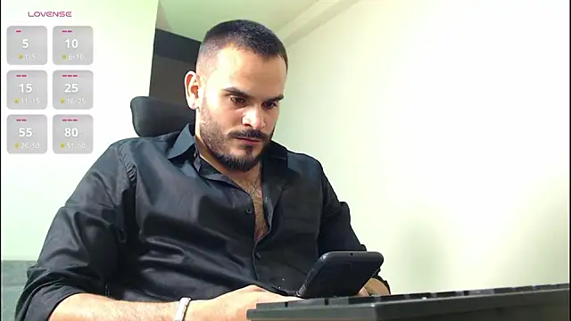 Snapshot of cowboyht chatting on 11.21.25 cowboyht online show from 11.21.25