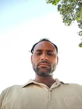 Snapshot of Maneeshpoppy chatting on 05.28.26 Maneeshpoppy online show from 05.28.26