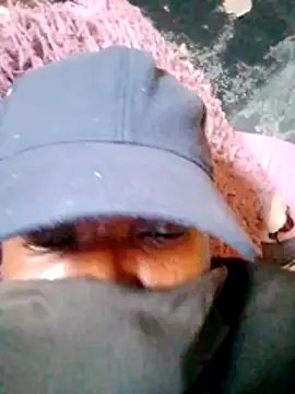 Snapshot of LULE37587001 chatting on 11.18.25 LULE37587001 online show from 11.18.25