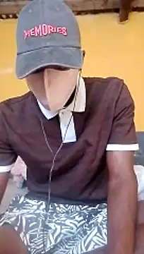 Snapshot of LULE37587001 chatting on 02.22.26 LULE37587001 online show from 02.22.26