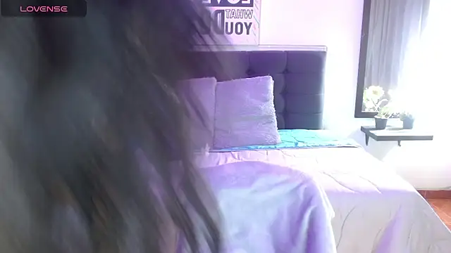 vaness weet online show from 10.26.25