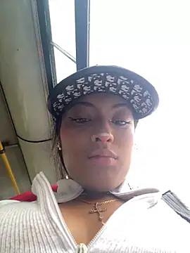 vaness weet online show from 12.22.25