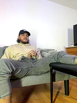 tuyo1995 online show from 11.23.25