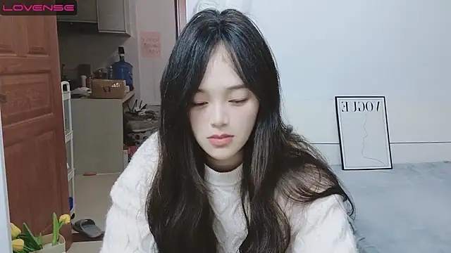 Snapshot of QiuPeiPeimmm chatting on 02.28.25 QiuPeiPeimmm online show from 02.28.25