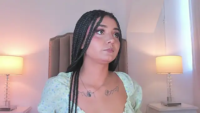 Snapshot of Emma_Torres__ chatting on 06.27.26 Emma Torres online show from 06.27.26